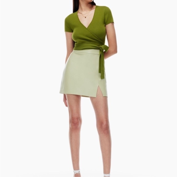 ARITZIA wilfred faux leather high rise mini skirt size 14 - Picture 1 of 7